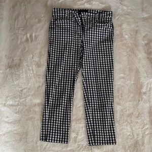 Ann Taylor Size 6 Cropped Black and White Gingham Pants